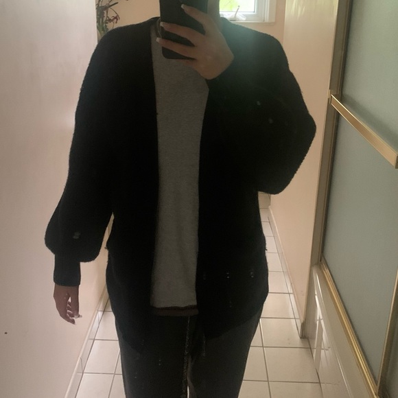 Wilfred Free 100% Merino Wool Black Cardigan - Picture 3 of 3